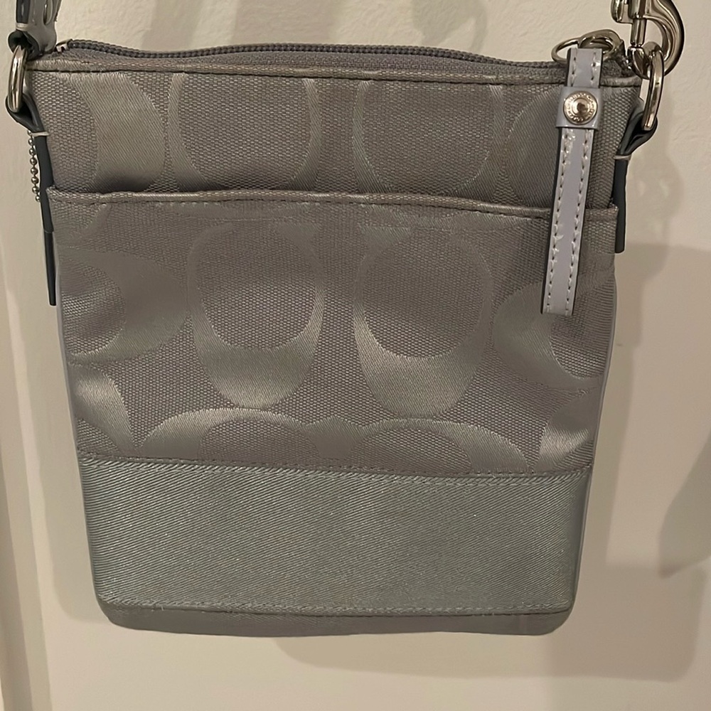 Vintage COACH OPTIC SIGNATURE SWINGBACK BAG SILVER